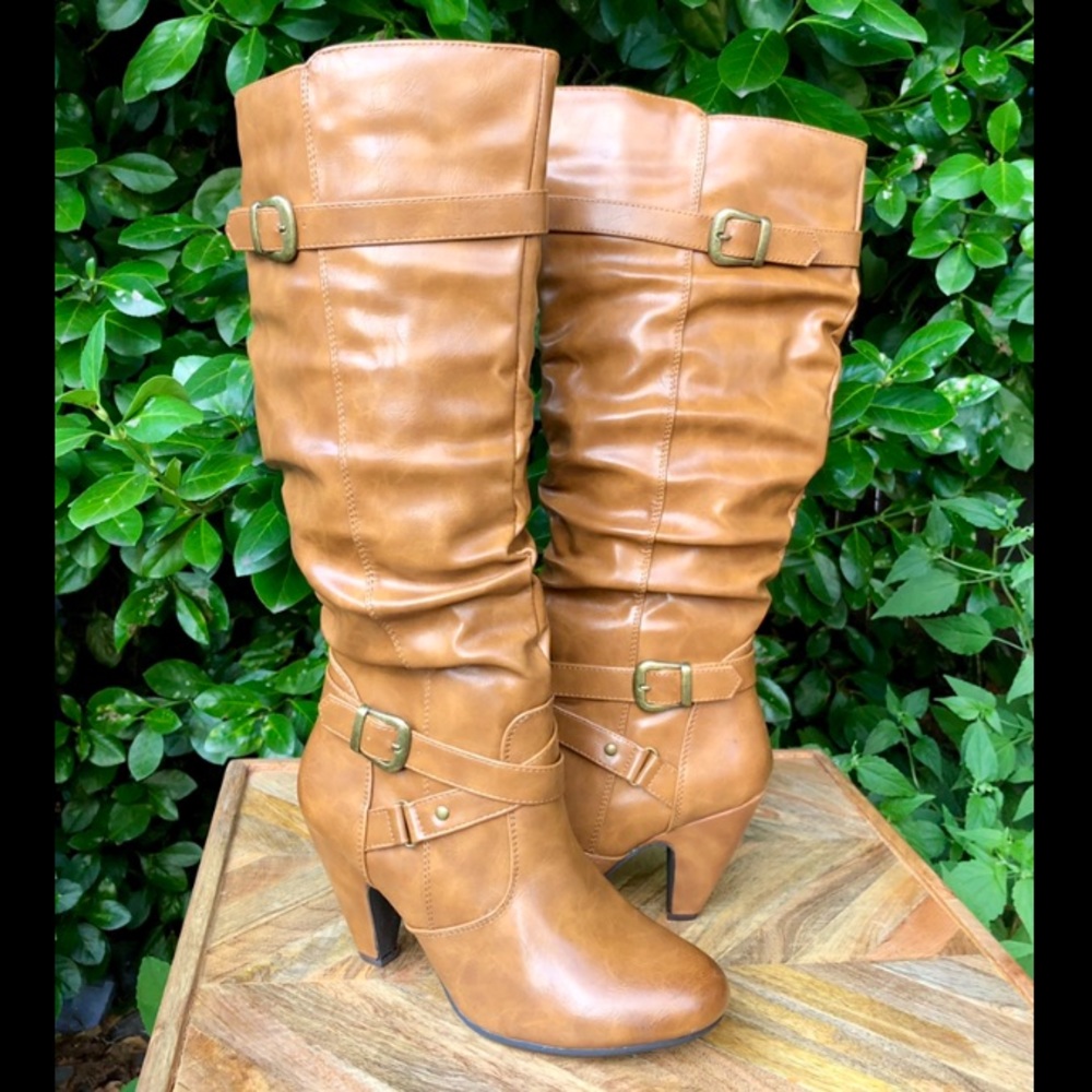 New, Never Worn Jessica Cline Boots sz8